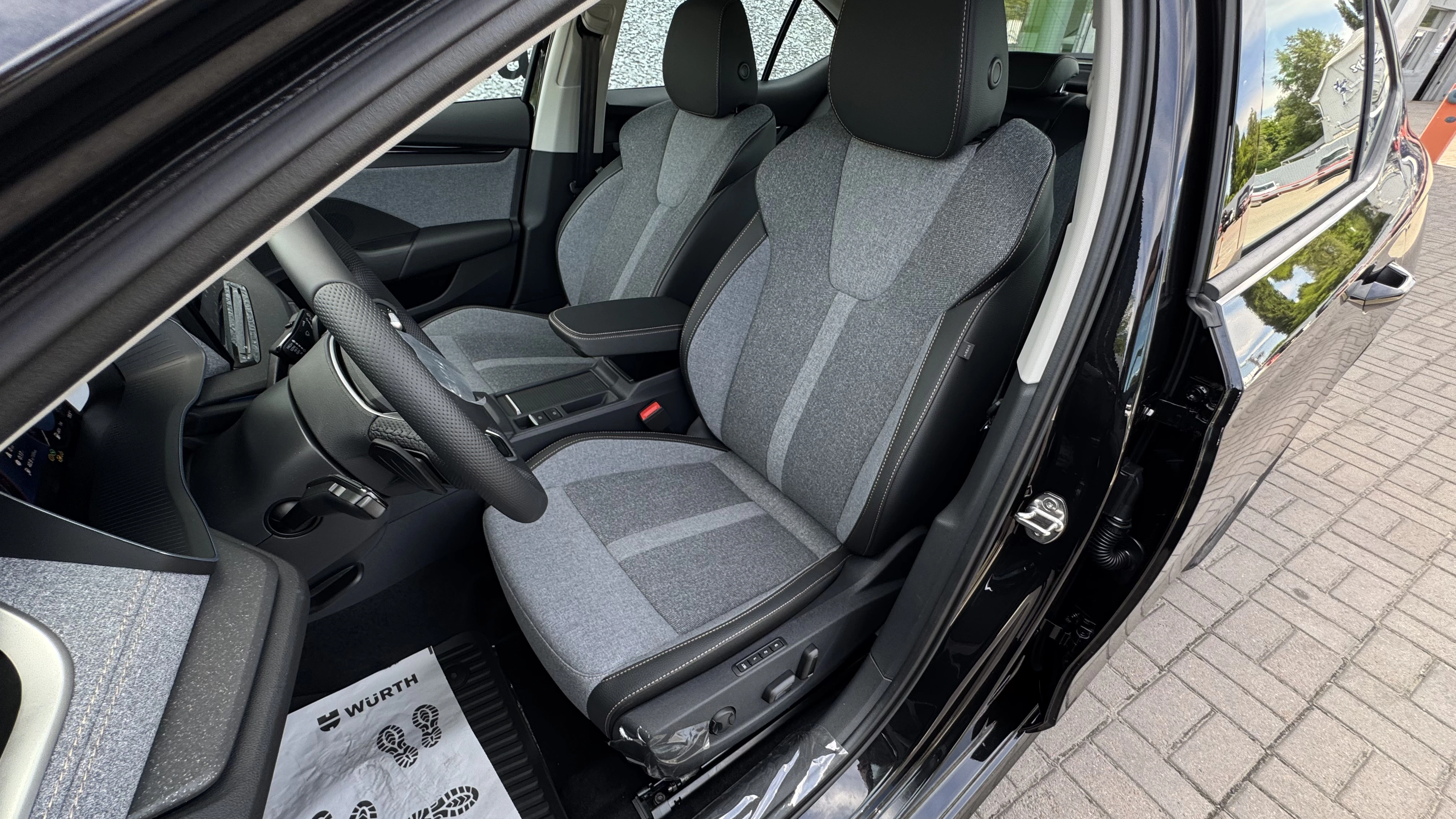 Фото автомобіля Škoda Octavia A8 FL Individual