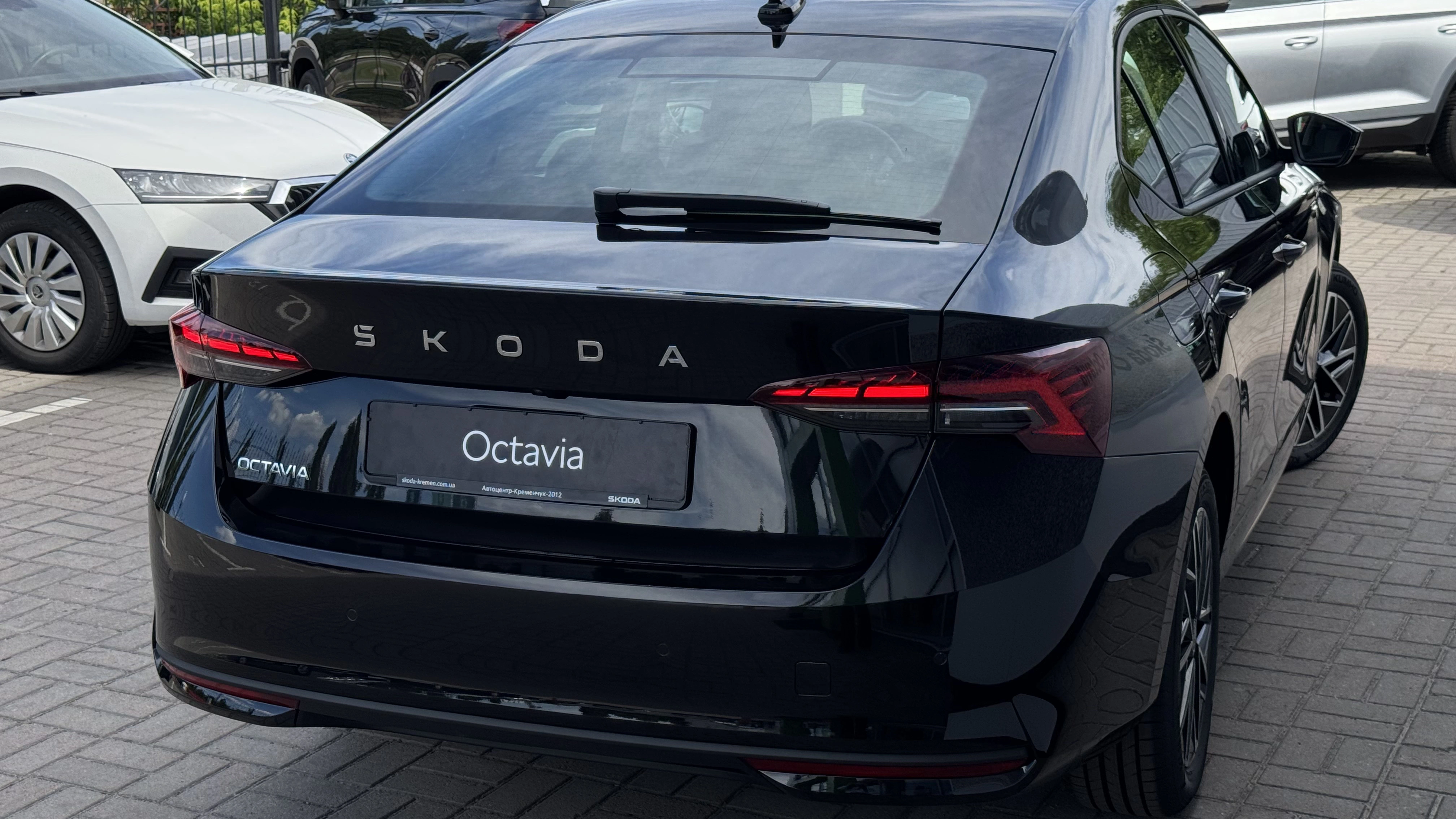 Фото автомобіля Škoda Octavia A8 FL Individual