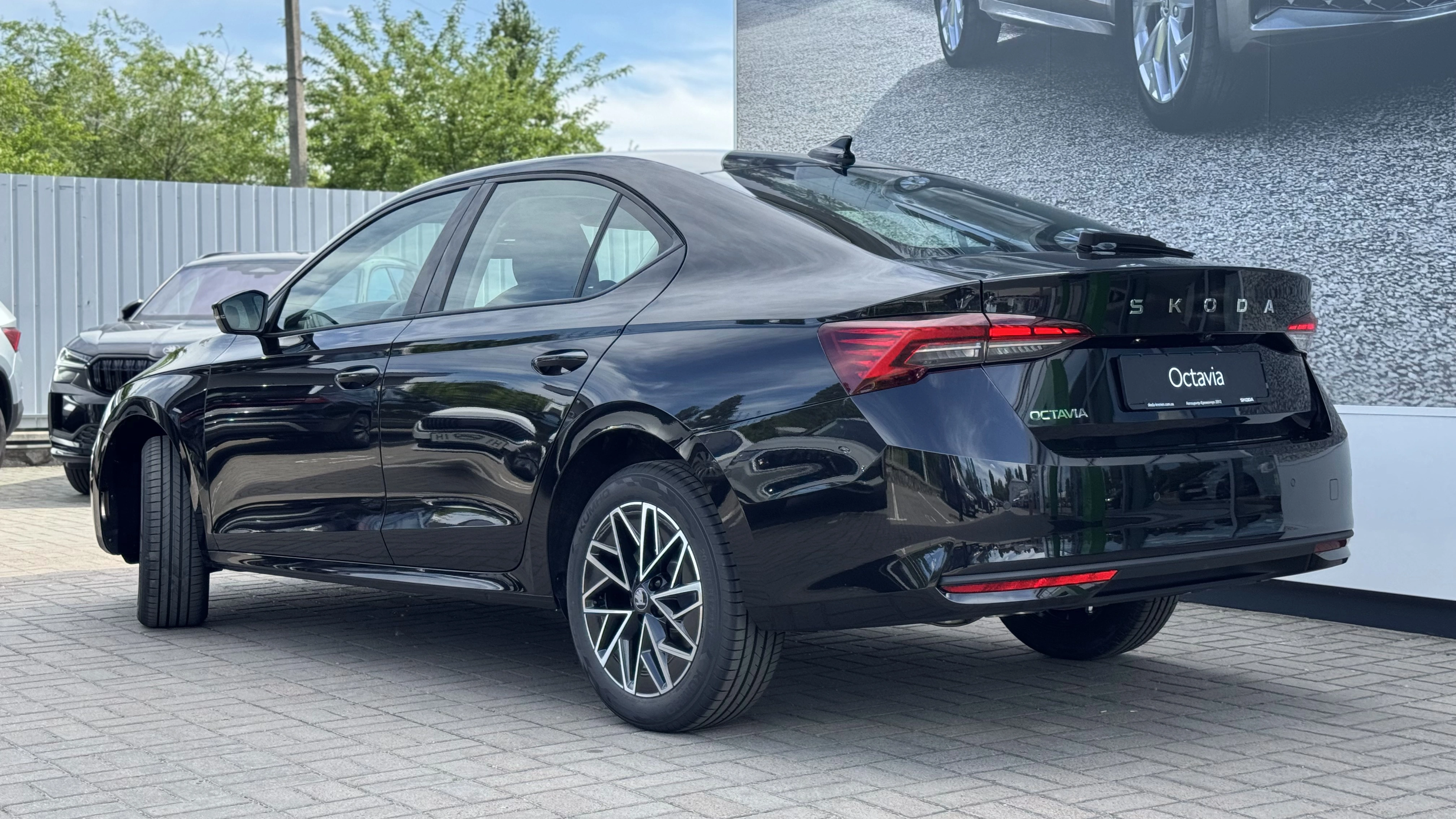Фото автомобіля Škoda Octavia A8 FL Individual